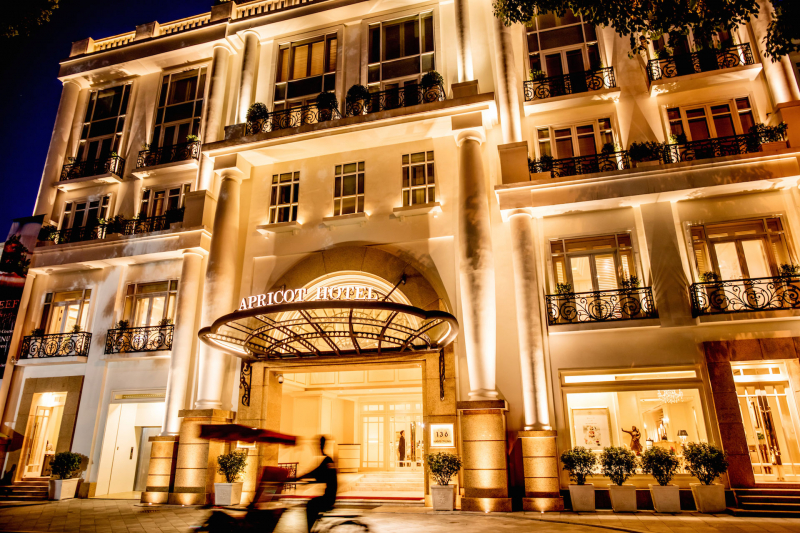 Mẫu khách sạn kiểu Pháp đẹp tại trung tâm Hà Nội